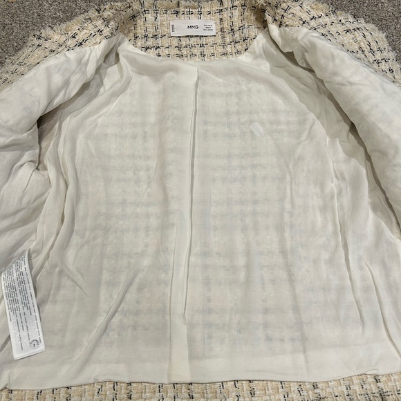 Womens Cream Tweed Jacket, Size Medium, like new! - Picture 5 of 8